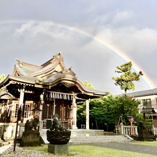 7月29日 早朝の晴れ間に大きな虹がかかりました。